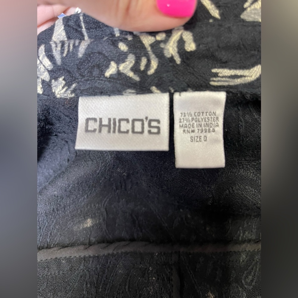 Chico’s blazer size small (4) stunning black and beige Hawaiian print jacket 🖤 - Picture 5 of 6